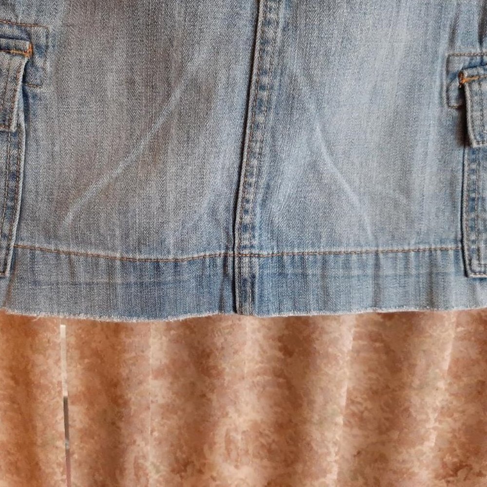 Lt denim Old Navy miniskirt size 12 - Picture 2 of 4
